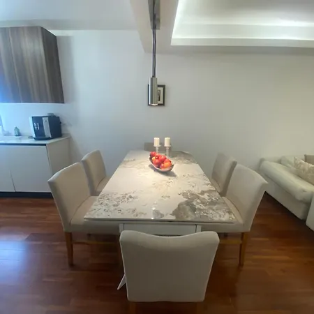 Apartment T4 - Proche Monaco A 250m De La - 3 Lits Doubles -6 Personnes
