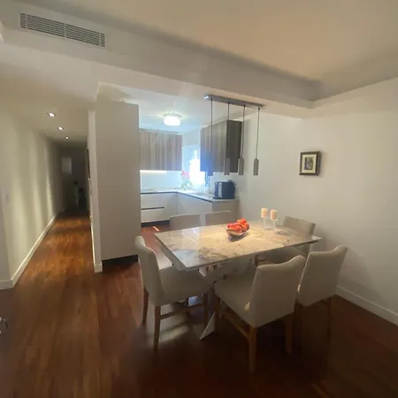 T4 - Proche Monaco A 250m De La - 3 Lits Doubles -6 Personnes Apartment *