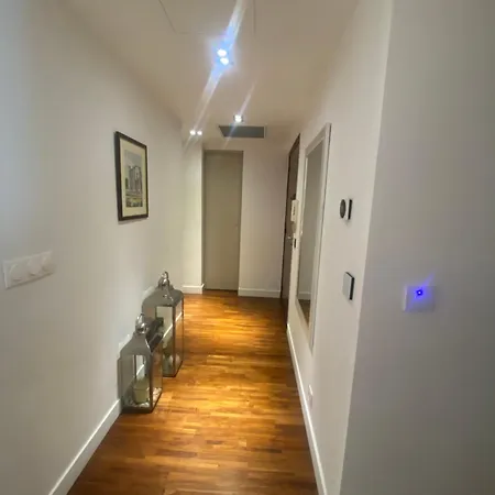 Apartment T4 - Proche Monaco A 250m De La - 3 Lits Doubles -6 Personnes *